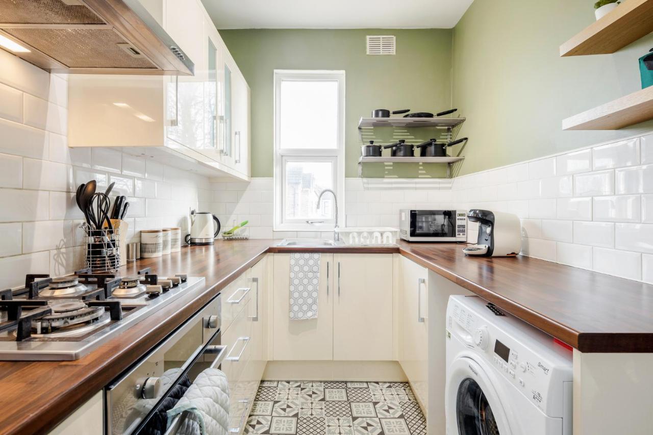 Business & Leisure 2 Bedroom & Parking By Damask Homes 일포드 외부 사진