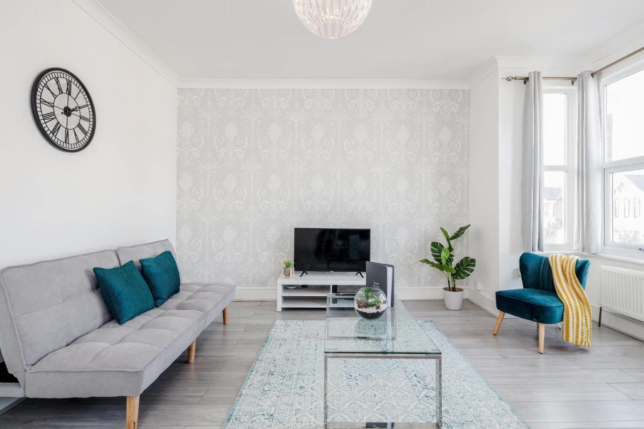 Business & Leisure 2 Bedroom & Parking By Damask Homes 일포드 외부 사진